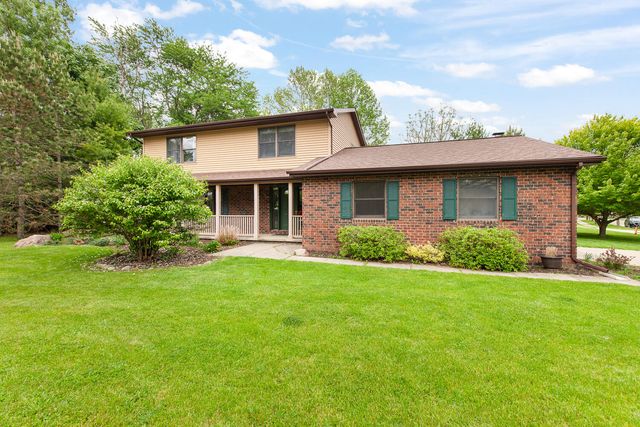 1302 N Freer Road, Chelsea, MI 48118