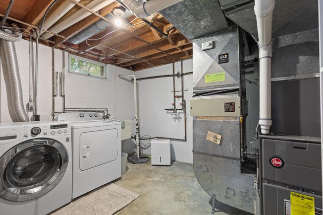 1302 N Freer Road, Chelsea, MI 48118