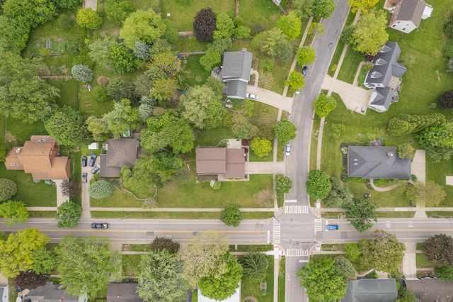 1302 N Freer Road, Chelsea, MI 48118