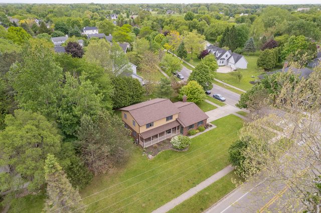 1302 N Freer Road, Chelsea, MI 48118