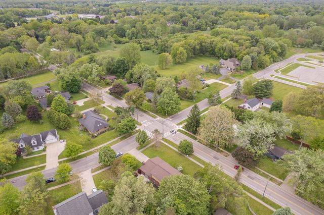 1302 N Freer Road, Chelsea, MI 48118