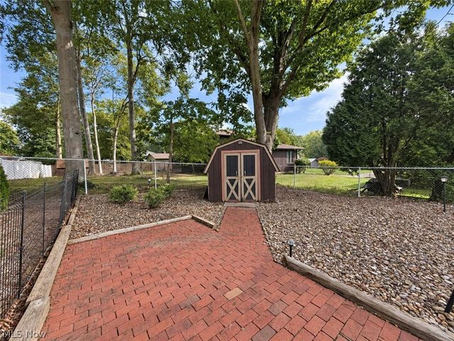 310 Fawnwood Drive, Tallmadge, OH 44278