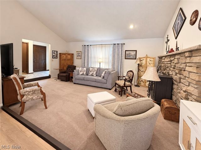 310 Fawnwood Drive, Tallmadge, OH 44278