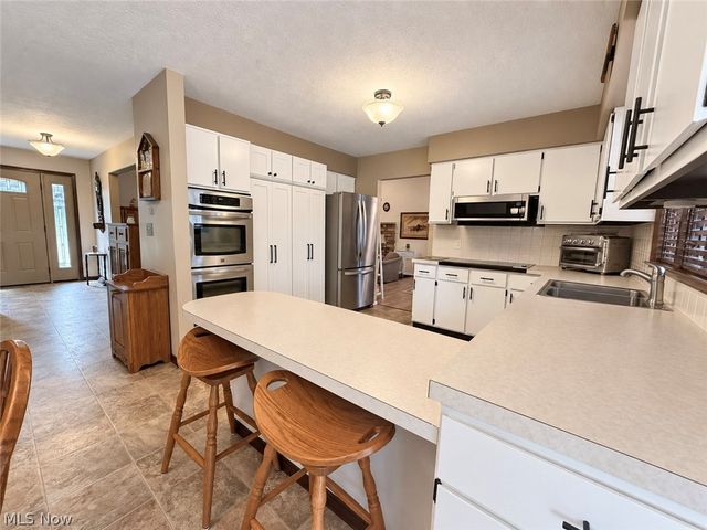 310 Fawnwood Drive, Tallmadge, OH 44278
