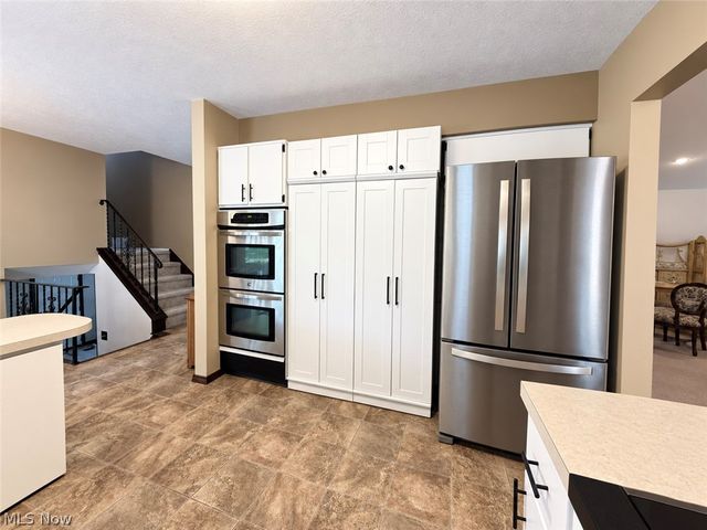 310 Fawnwood Drive, Tallmadge, OH 44278