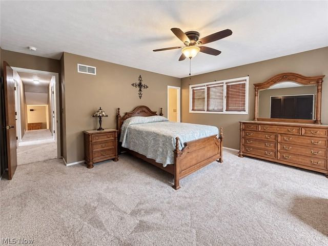 310 Fawnwood Drive, Tallmadge, OH 44278