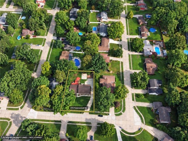 310 Fawnwood Drive, Tallmadge, OH 44278