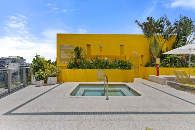 90 NE 32nd Street 923, Miami, FL 33137