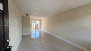 5461 W 24th Ave 18, Hialeah, FL 33016