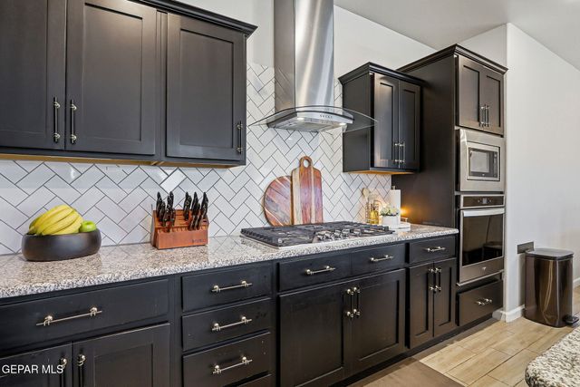 13709 ECCLES Road, El Paso, TX 79928