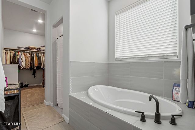 13709 ECCLES Road, El Paso, TX 79928