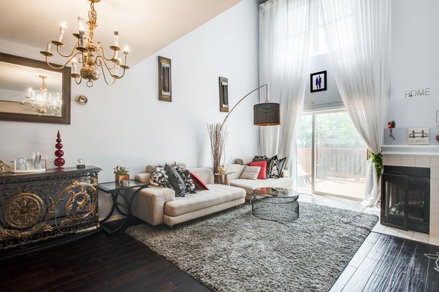 3290 Cool Springs Court, Naperville, IL 60564
