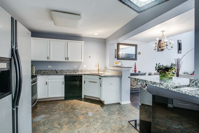3290 Cool Springs Court, Naperville, IL 60564