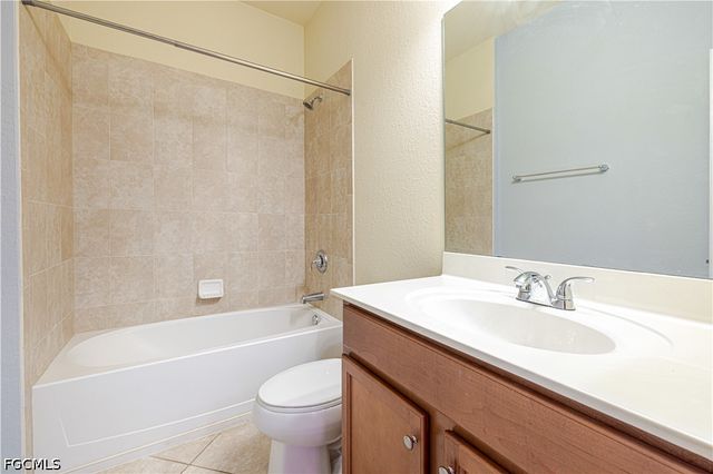 11318 Red Bluff LN, Fort Myers, FL 33912