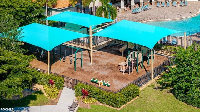 11318 Red Bluff LN, Fort Myers, FL 33912