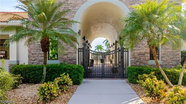 11318 Red Bluff LN, Fort Myers, FL 33912