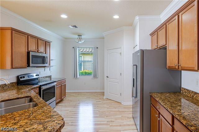 11318 Red Bluff LN, Fort Myers, FL 33912