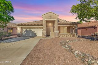 648 E Mule Train Trail, San Tan Valley, AZ 85143