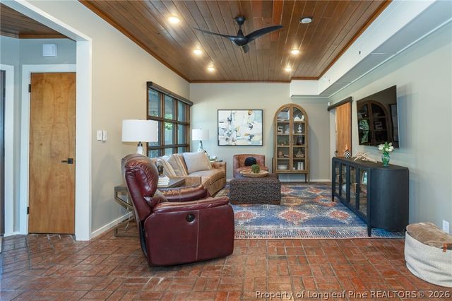 2210 Winterlochen Road, Fayetteville, NC 28305