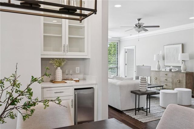 2575 Peachtree Road NE 5G, Atlanta, GA 30305