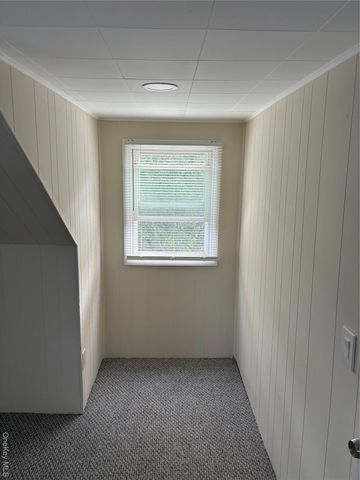 68 winges, Patchogue, NY 11772