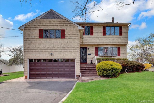 150 W Islip Road, West Islip, NY 11795