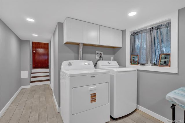 150 W Islip Road, West Islip, NY 11795