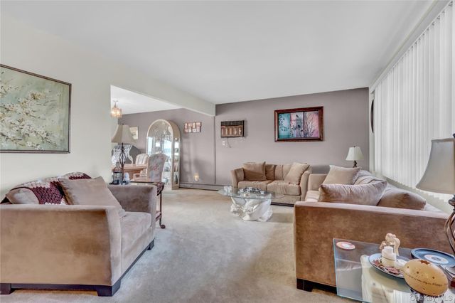 150 W Islip Road, West Islip, NY 11795