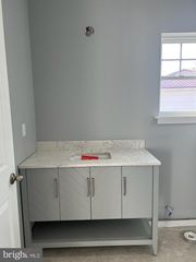 3040 EMIG MILL RD, Dover, PA 17315