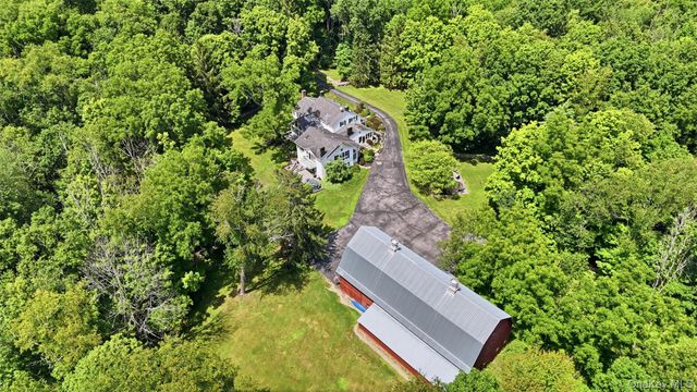 232 Tally Ho Road, Middletown, NY 10940