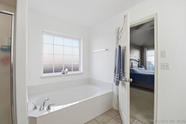 1703 S Desert Palm Place, Broken Arrow, OK 74012