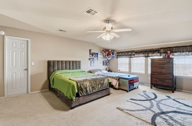 1703 S Desert Palm Place, Broken Arrow, OK 74012