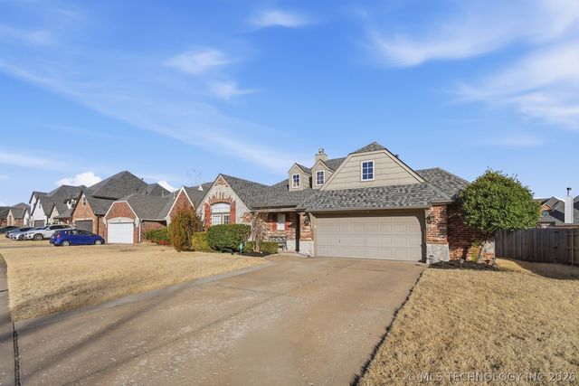 1703 S Desert Palm Place, Broken Arrow, OK 74012