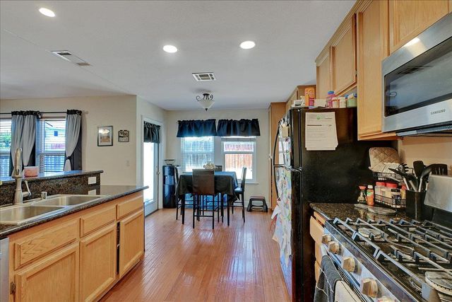 1716 River Run Dr, Marysville, CA 95901