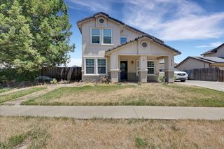 1716 River Run Dr, Marysville, CA 95901