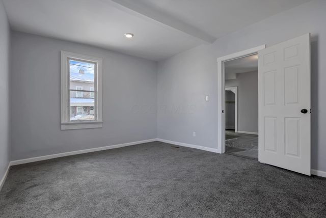 60 W Harrison Street, Newark, OH 43055