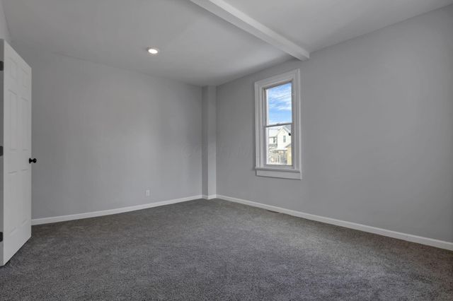 60 W Harrison Street, Newark, OH 43055