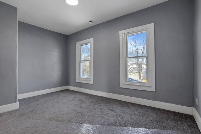 60 W Harrison Street, Newark, OH 43055