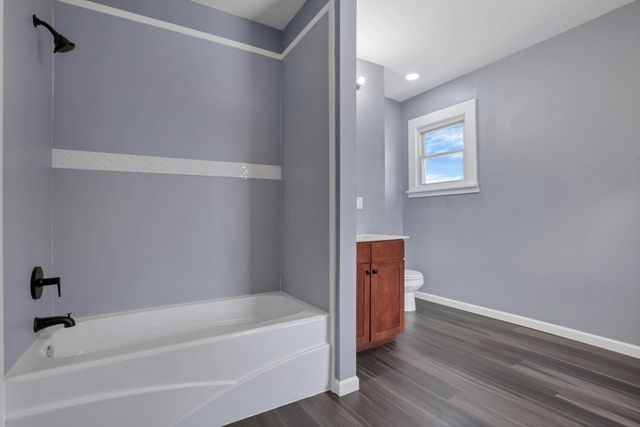 60 W Harrison Street, Newark, OH 43055