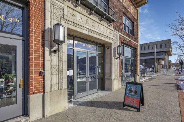 60 W Harrison Street, Newark, OH 43055