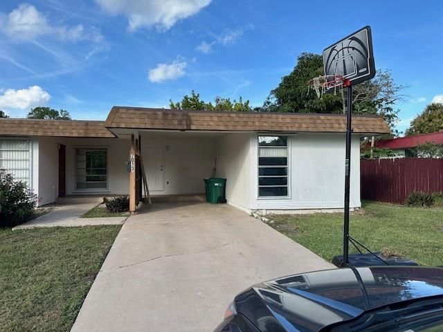 7013 NW 63rd Ct, Tamarac, FL 33321