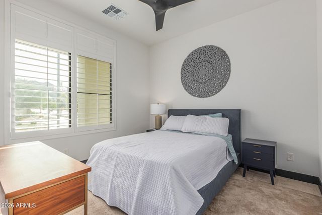 712 E Buist Avenue, Phoenix, AZ 85042