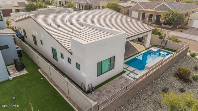 712 E Buist Avenue, Phoenix, AZ 85042