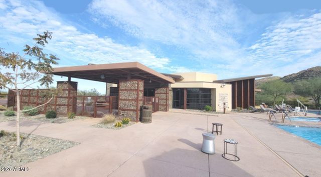 712 E Buist Avenue, Phoenix, AZ 85042