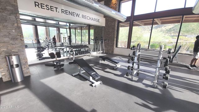 712 E Buist Avenue, Phoenix, AZ 85042