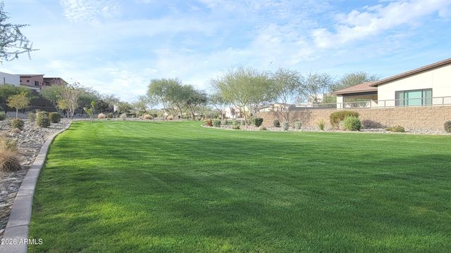 712 E Buist Avenue, Phoenix, AZ 85042