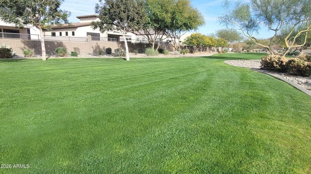 712 E Buist Avenue, Phoenix, AZ 85042