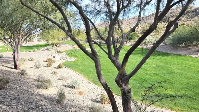 712 E Buist Avenue, Phoenix, AZ 85042