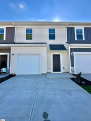 118 Randwick Lane, Greer, SC 29651