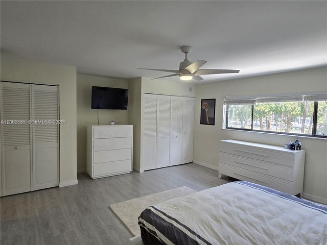 295 Jacaranda Dr 20, Plantation, FL 33324
